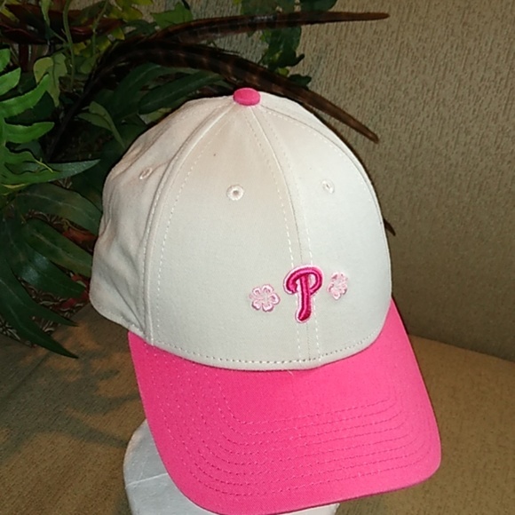 Phillies, MLB, New Era Accessories - Philadelphia Phillies new Era velco cap
